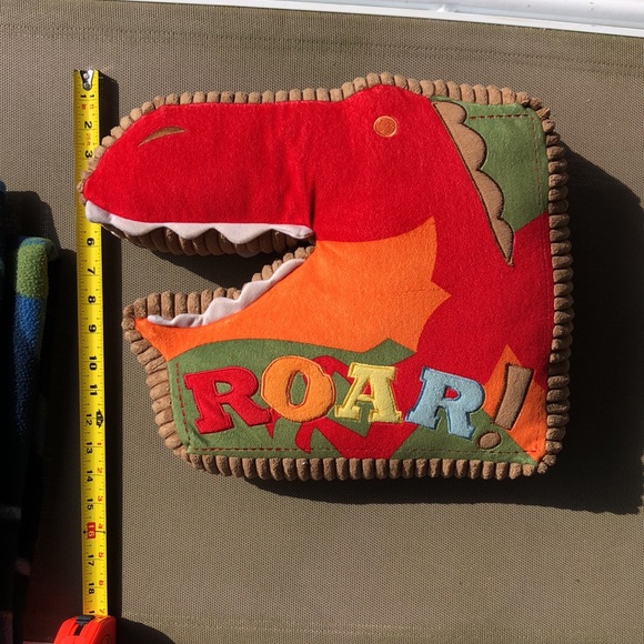 Dinosaur Pillow, Fleece Throw & Sheet - Picture 9 of 14